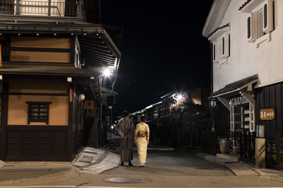 Night tour of old town